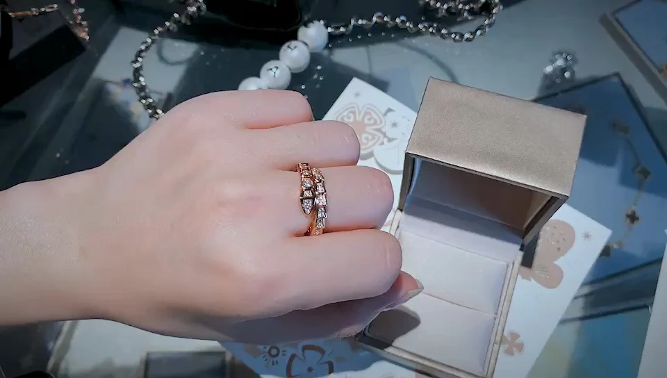 Кольцо Bvlgari 032