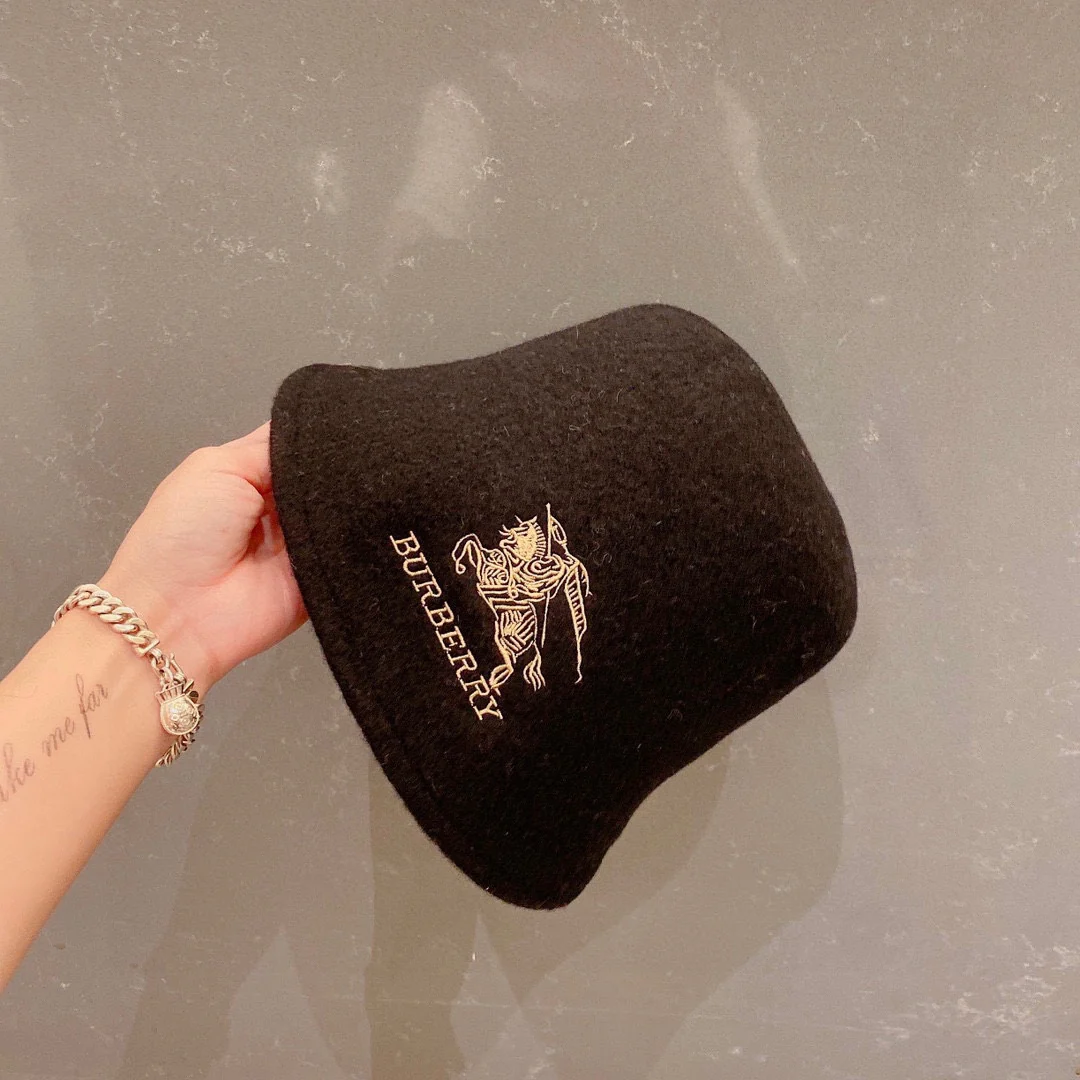 Шерстяная рыбацкая шляпа Burberry - черная