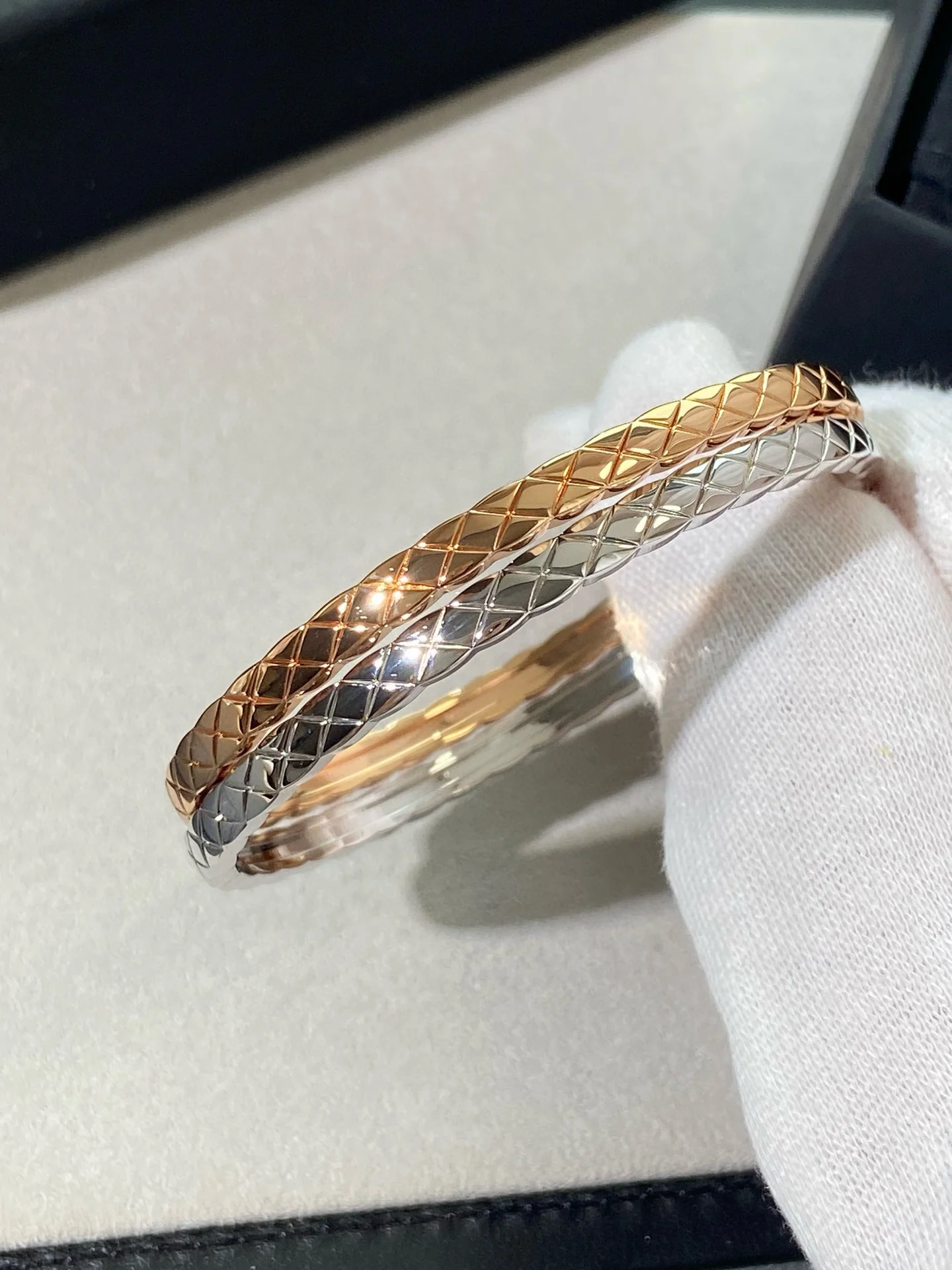 Браслет Chanel 111