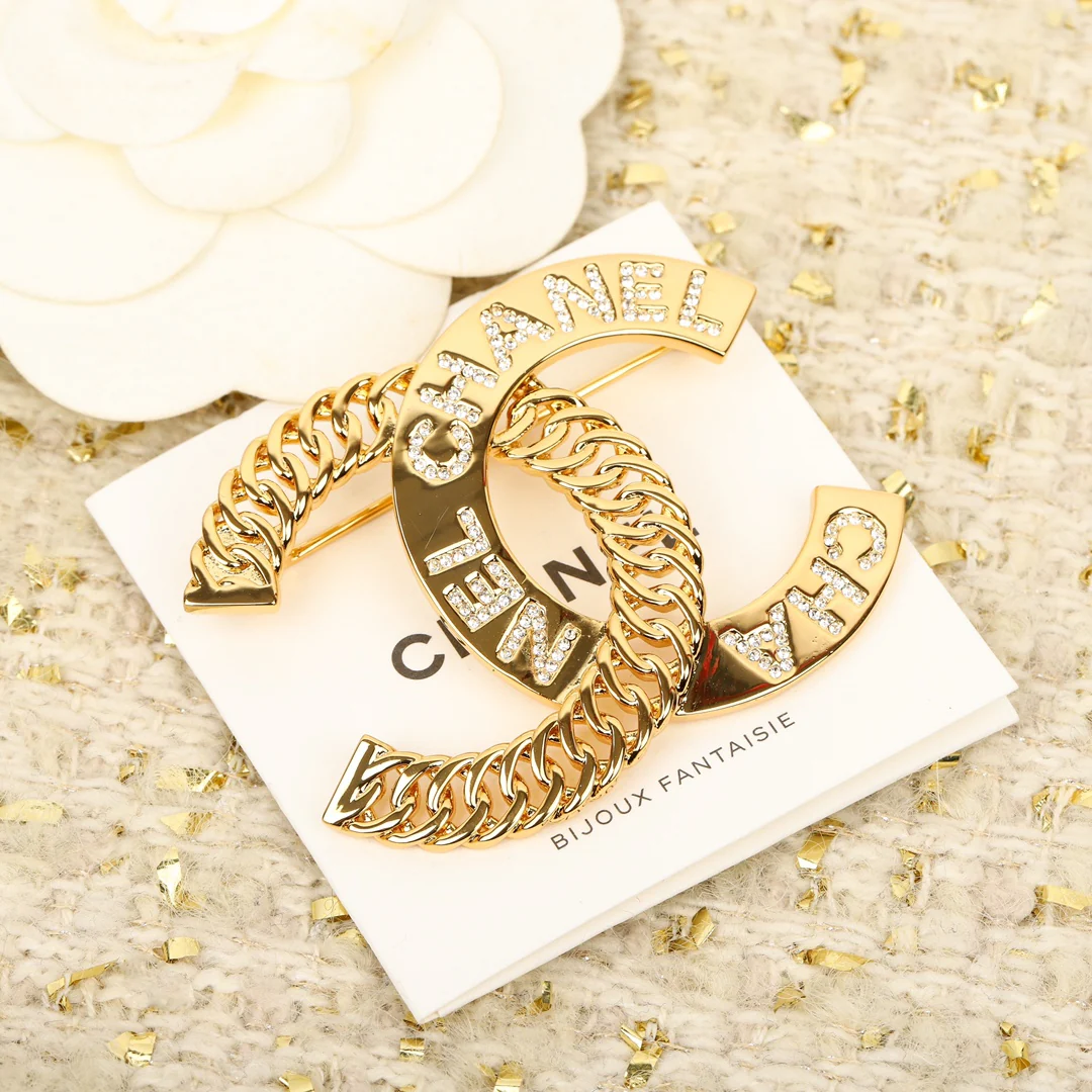 Брошь Chanel 150