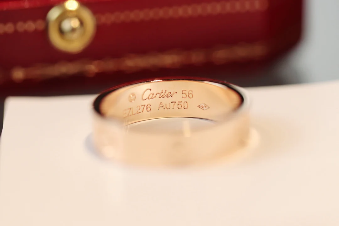 Кольцо Cartier Love — розовое золото, белое золото, желтое золото — без бриллиантов