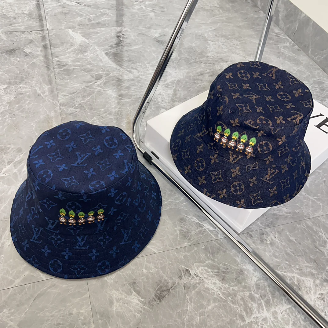 Панама LV 2024 New Classic Monogram — синяя