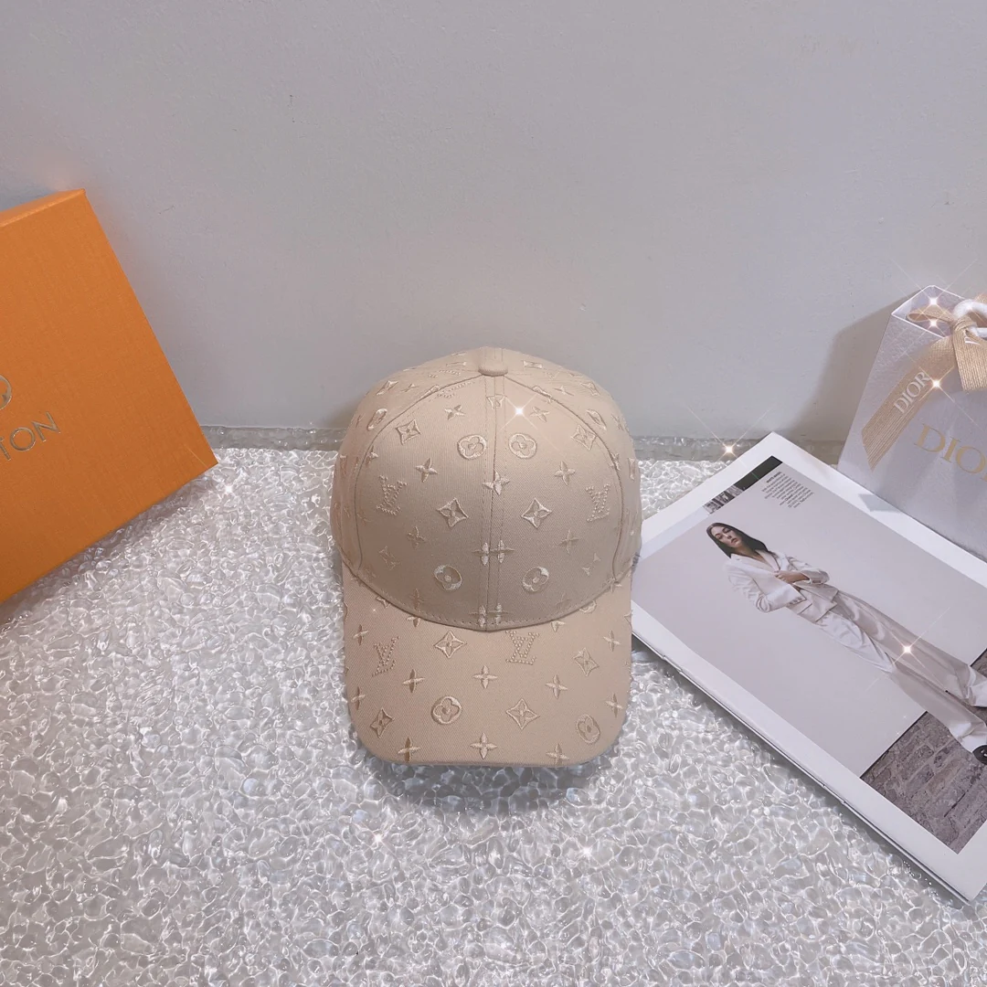 LV - Новая бейсболка с вышивкой, цвет 