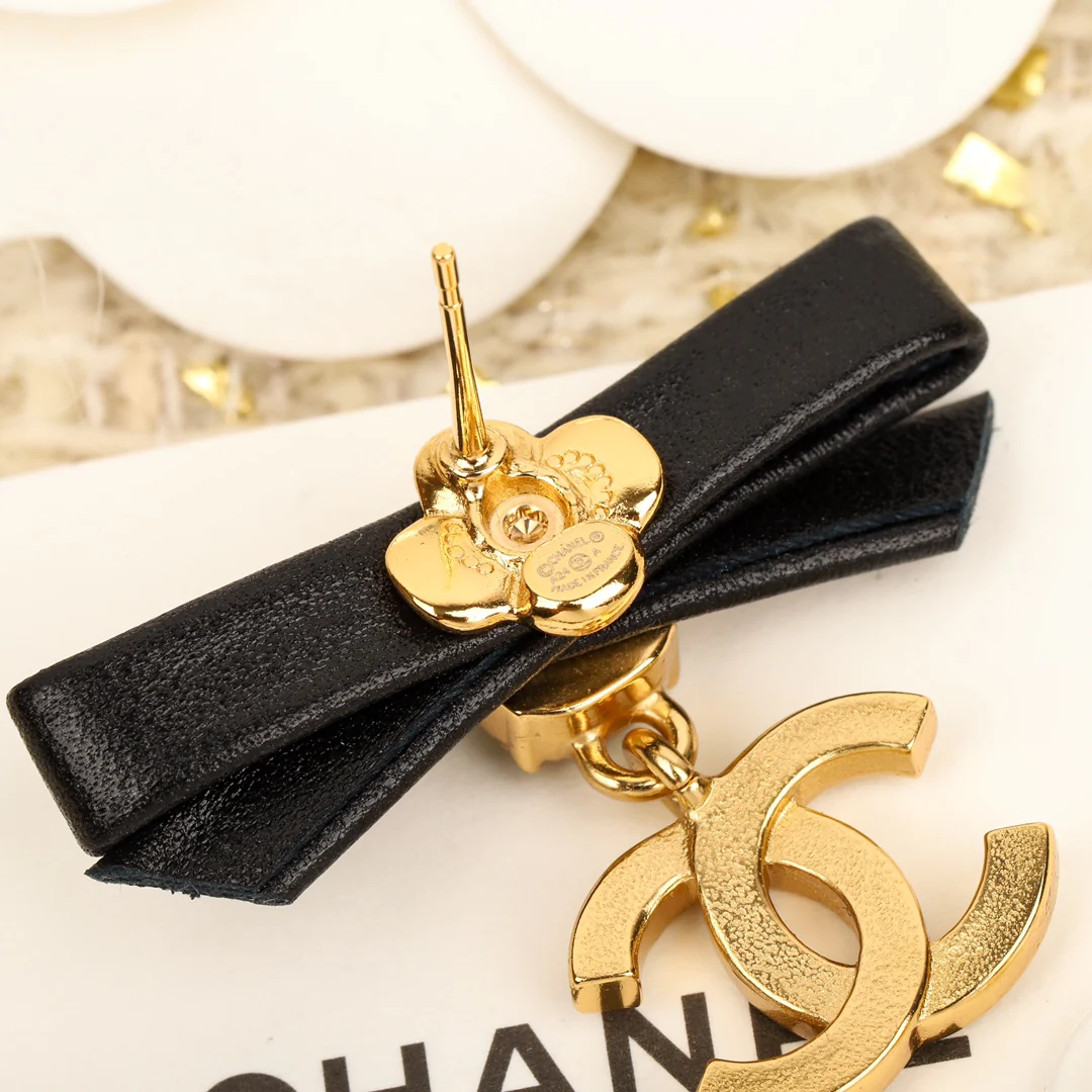 Серьги Chanel 977