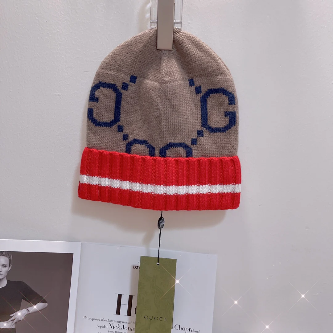 Gucci - Вязаная шапка на резинке - Абрикосово-красная