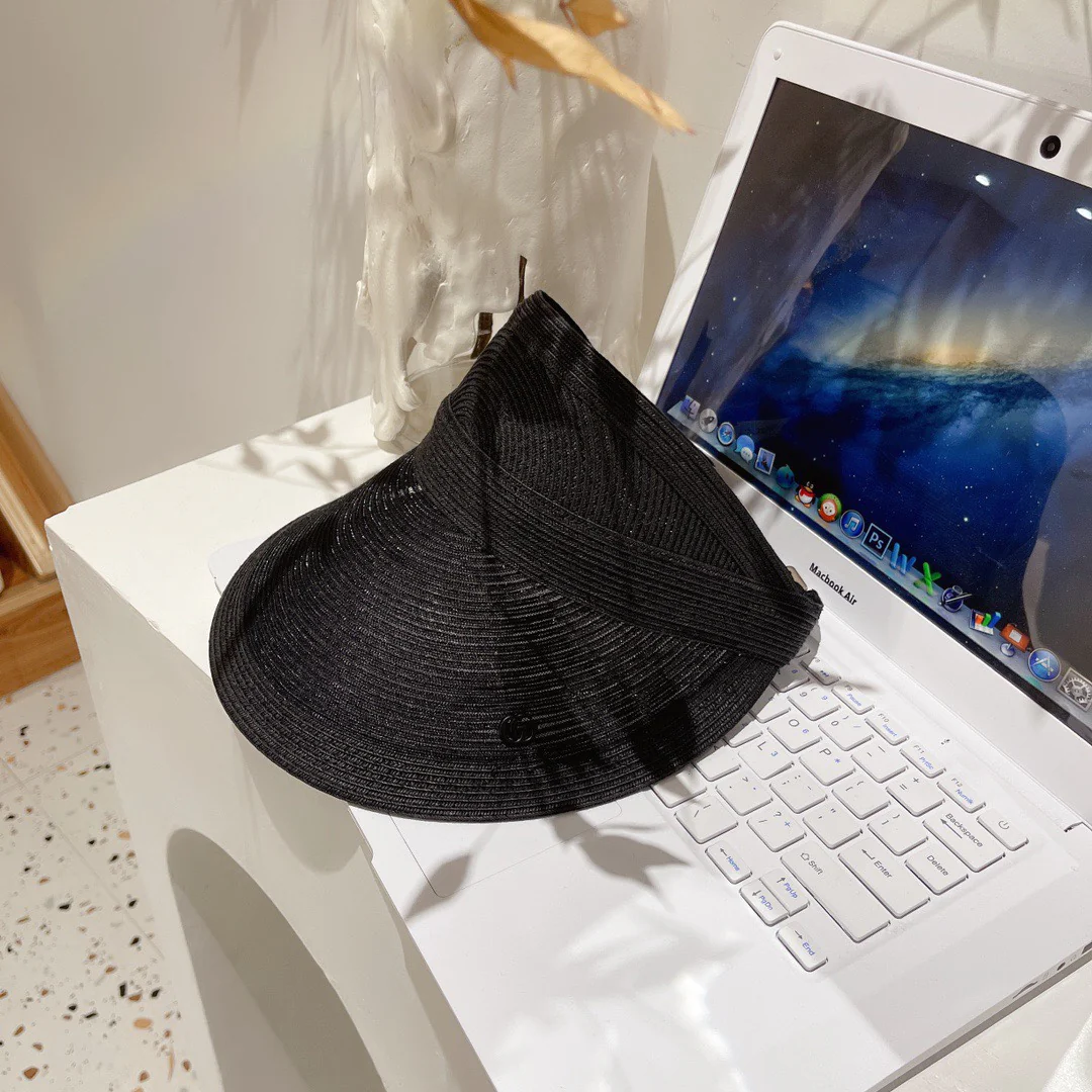 Шляпа от солнца Gucci из ледяного шелка