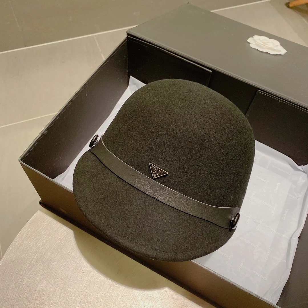 Prada - Шерстяная шляпа для верховой езды - Черная