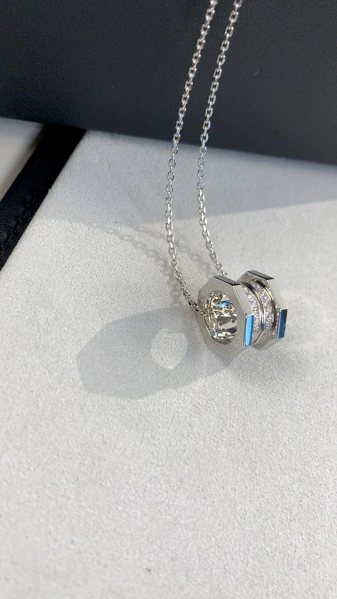 Cartier - Колье 021