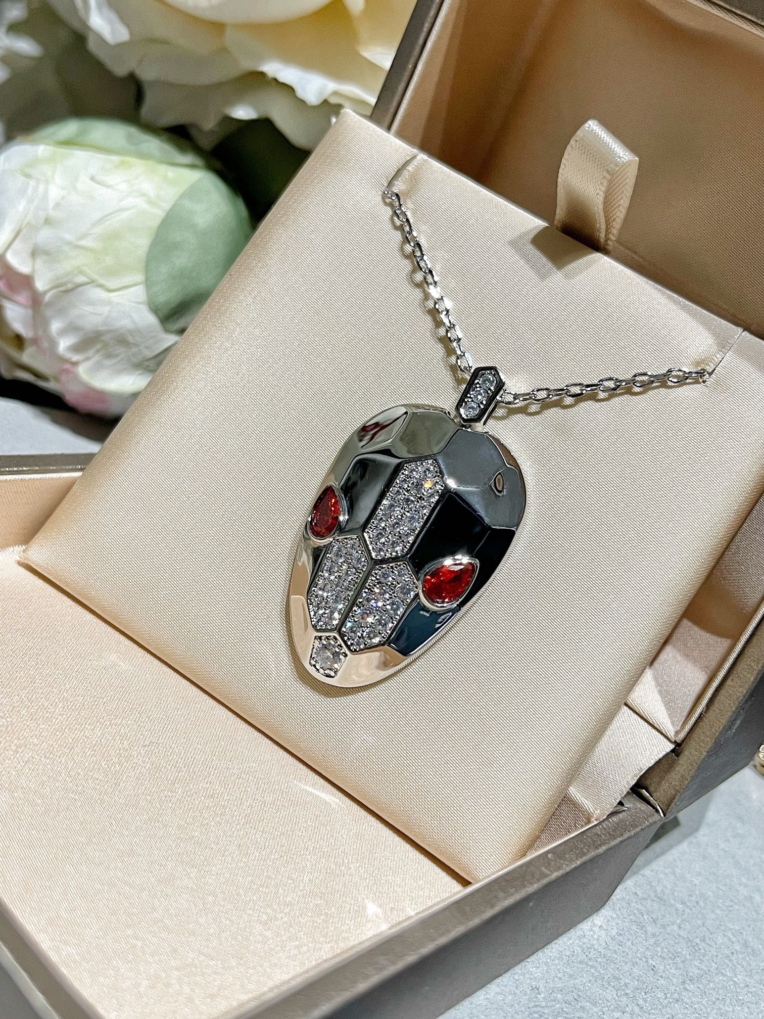 Bvlgari - Колье 070