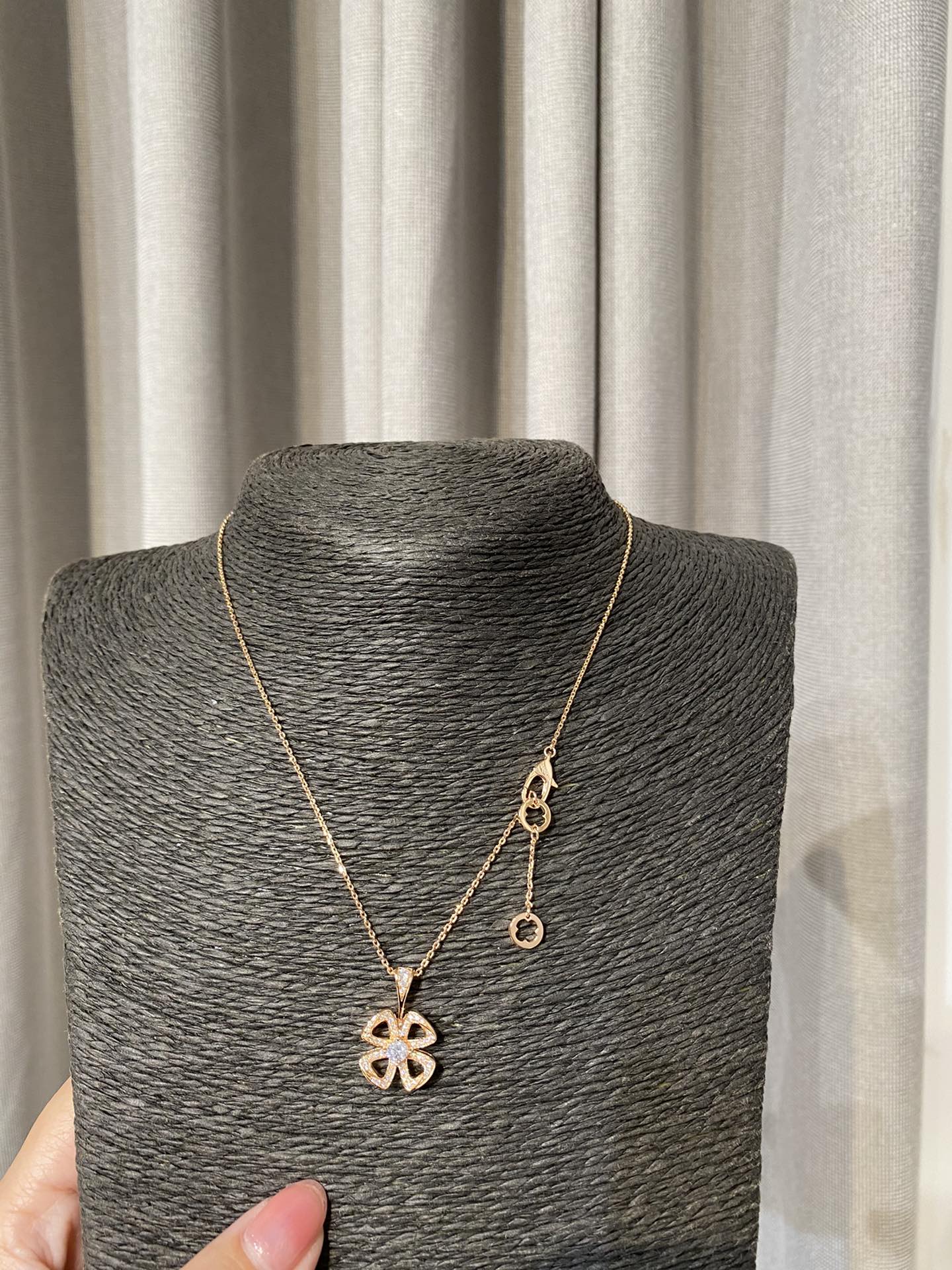 Bvlgari - Колье 082