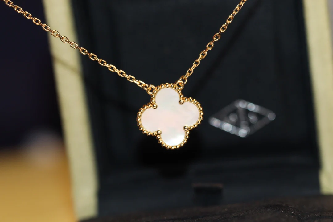 Van Vek - Колье 078