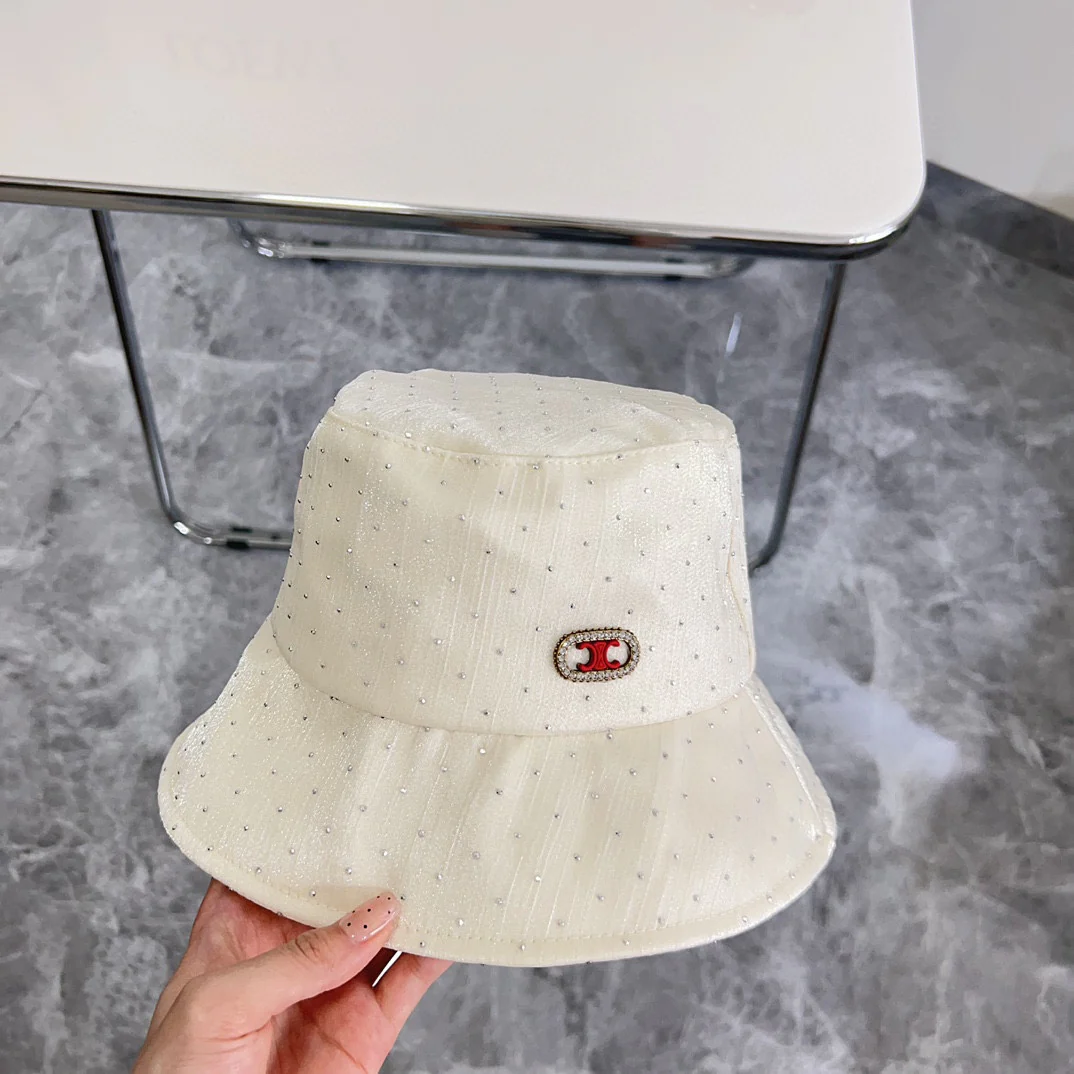 Новая роскошная рыбацкая шляпа Celine 2024 с стразами - белая.
