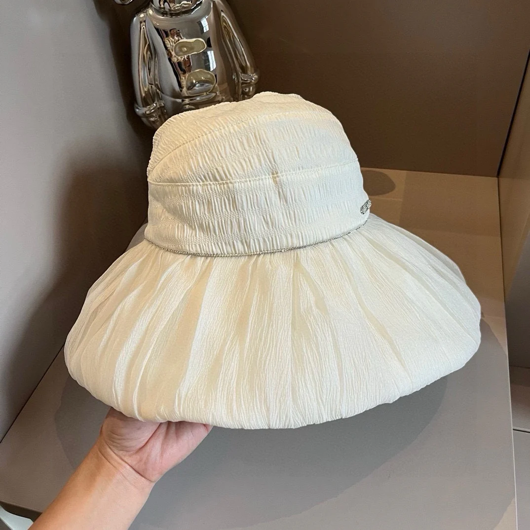 Miu Miu - Новая элегантная рыбацкая шляпа 2024 года - белая