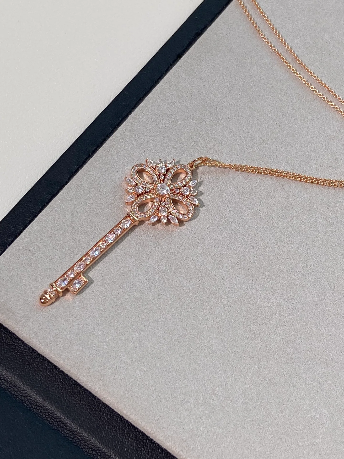 Колье Tiffany 063