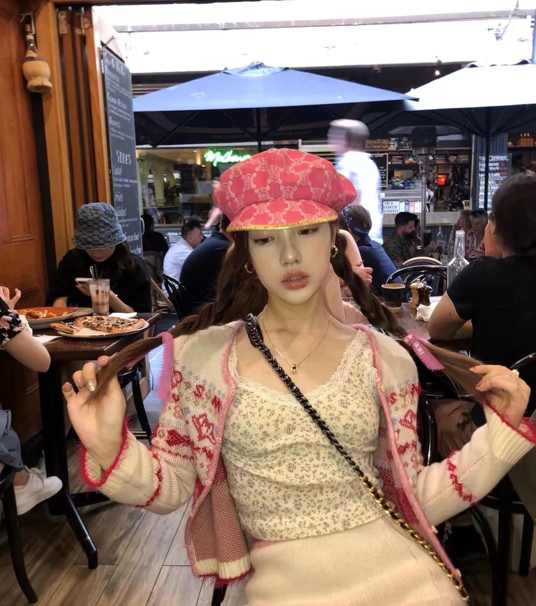 Селин - Восьмиугольная шляпа художника - Красная