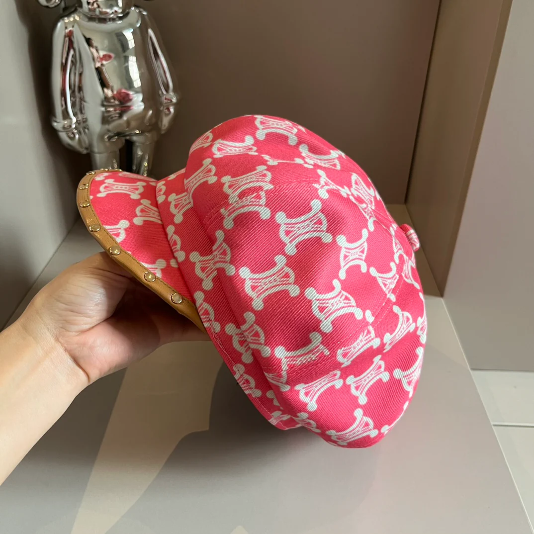 Celine - Новая шляпа художника с монограммой - Розовая