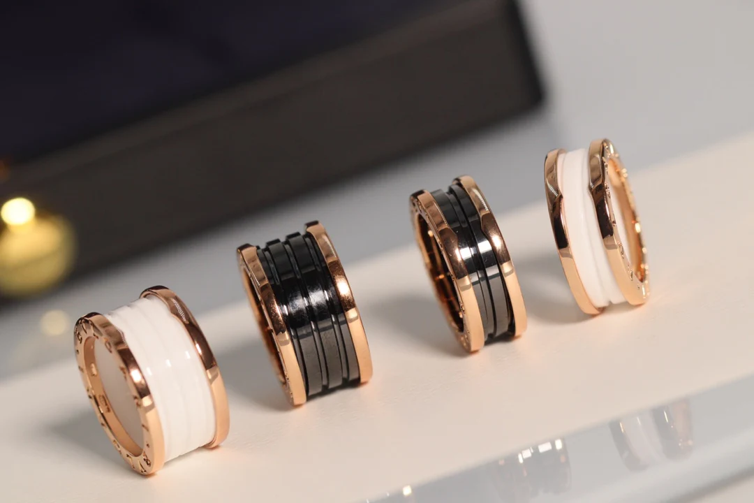 Кольцо Bvlgari 033