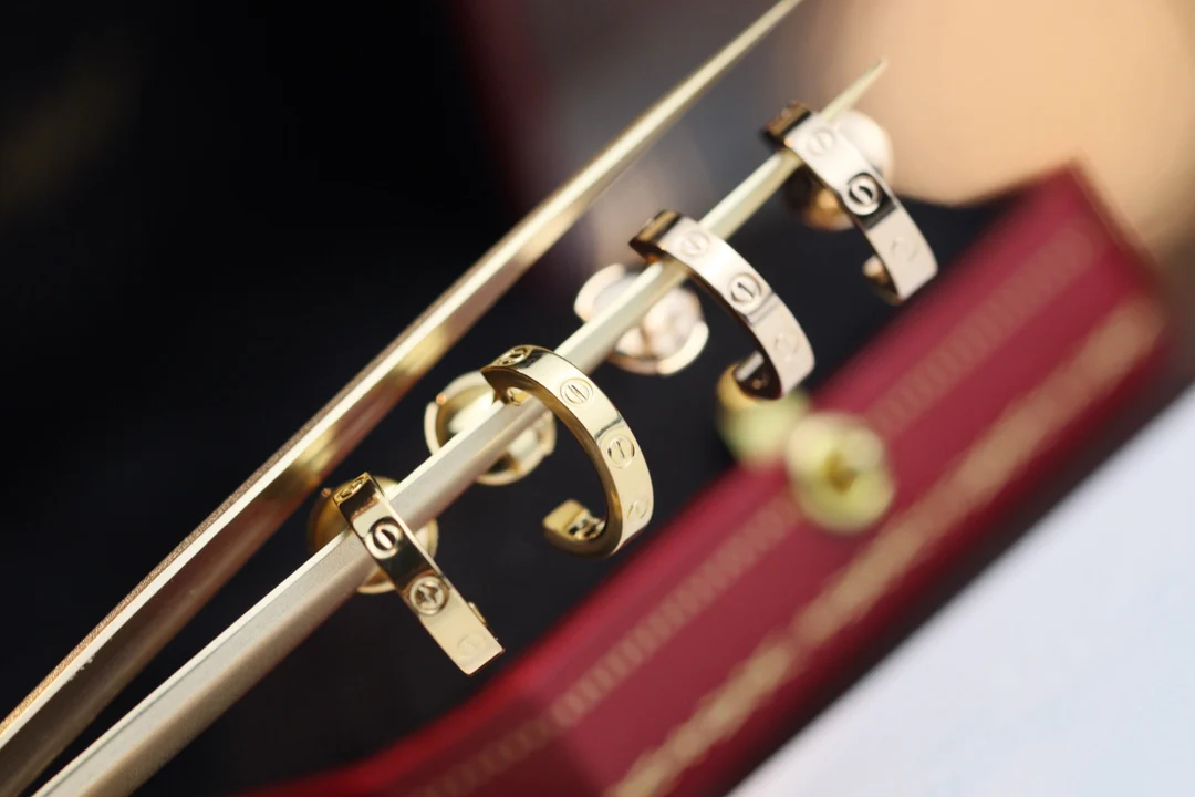 Серьги Cartier 001