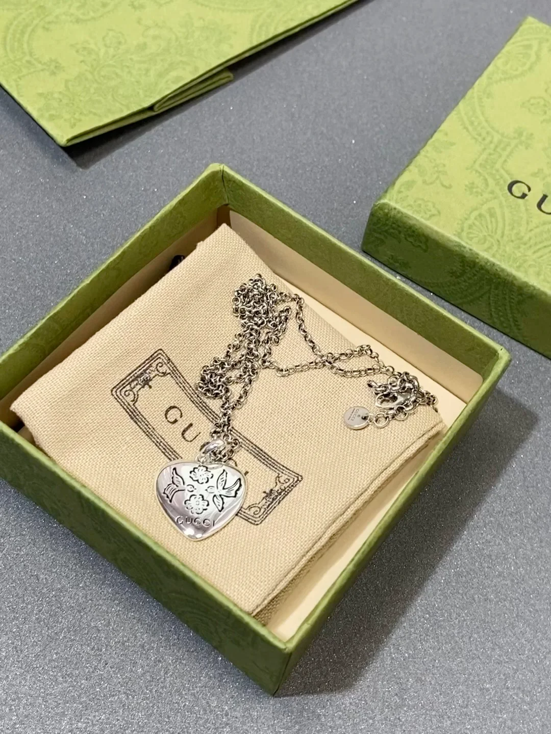 Gucci - Колье 051