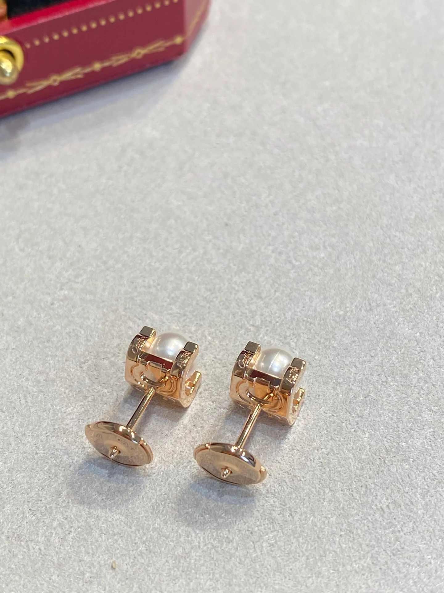 Cartier - Серьги с жемчугом в форме рога