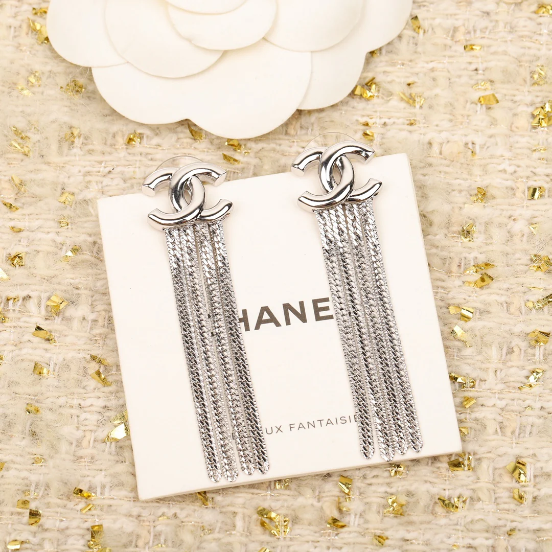 Серьги Chanel 950