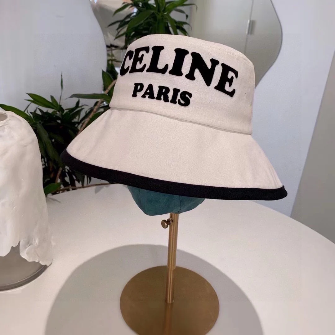 Celine - Осенняя новинка, панама с английской надписью - белая