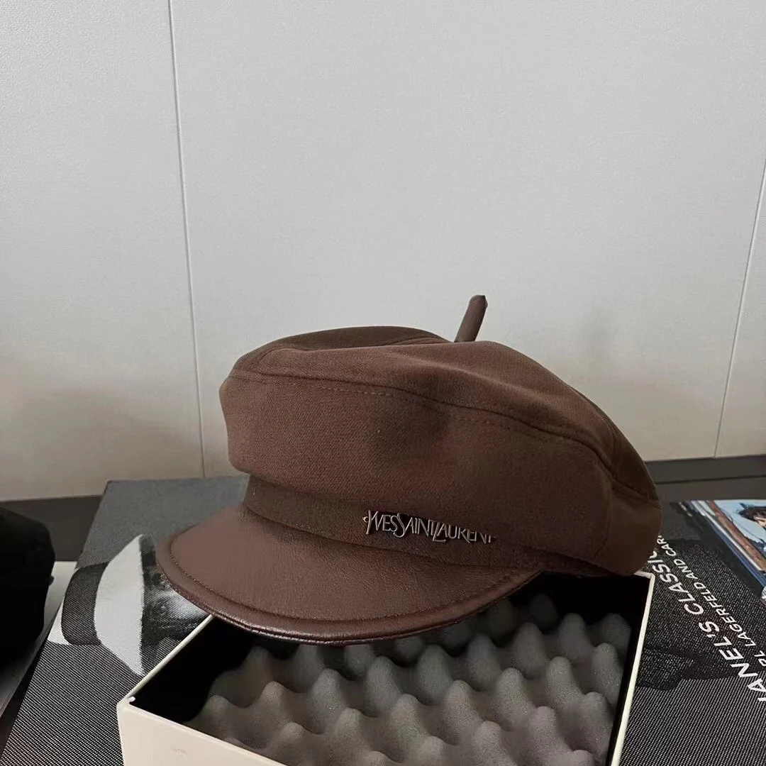 Кепка газетчика Святого И.