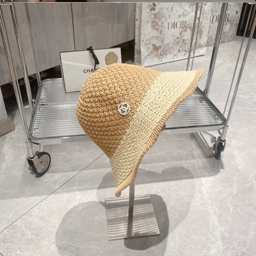 Рыбацкая соломенная шляпа Chanel