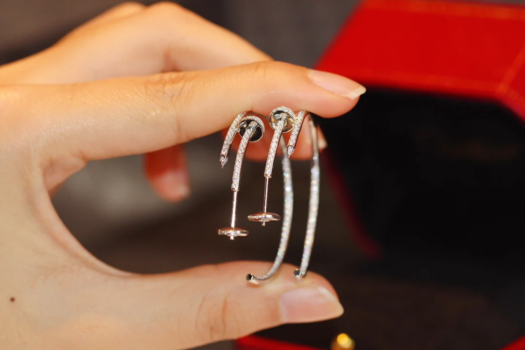 Серьги Cartier 038