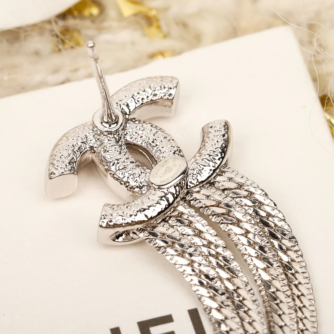 Серьги Chanel 950