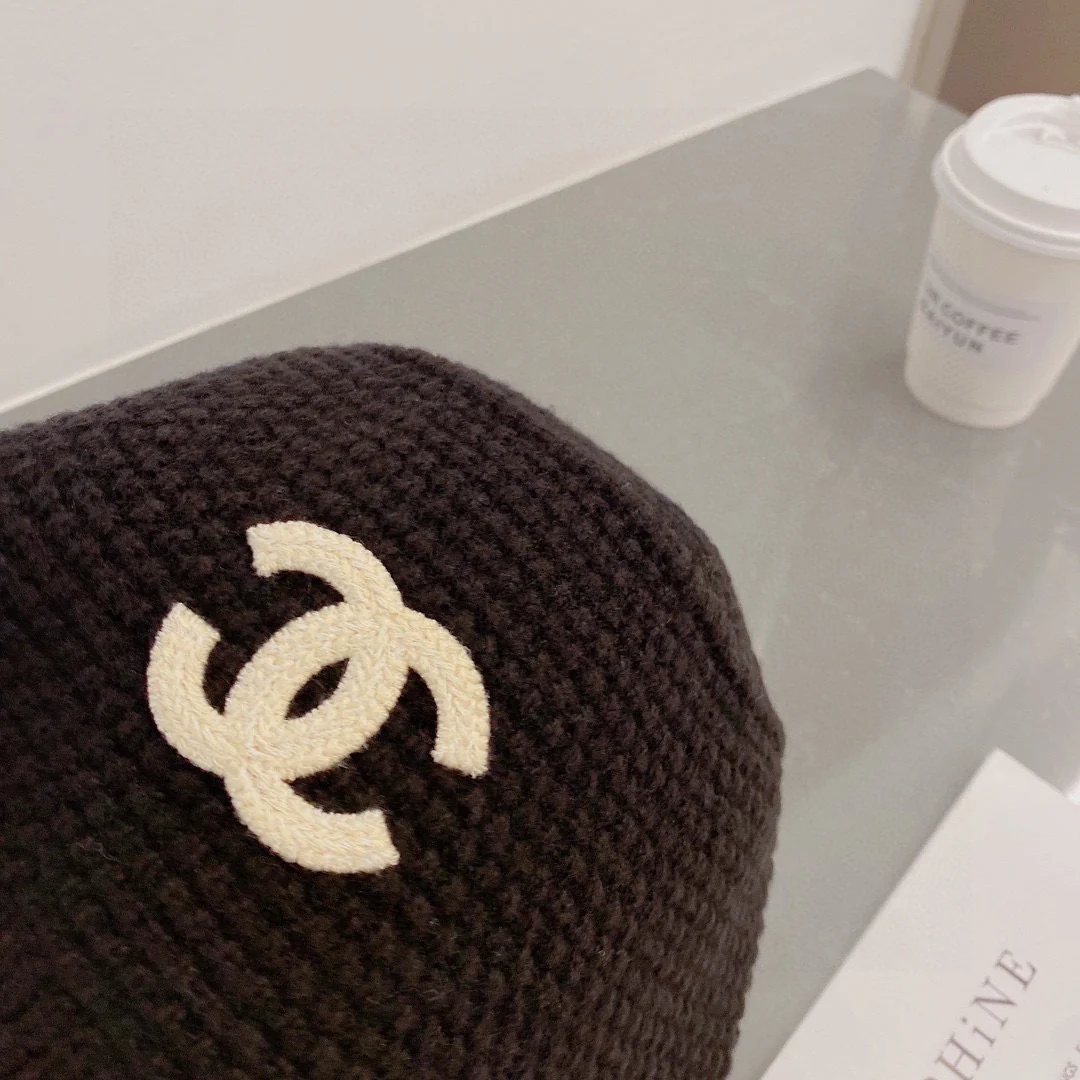 Chanel - Вязаная рыбацкая шапка - 1