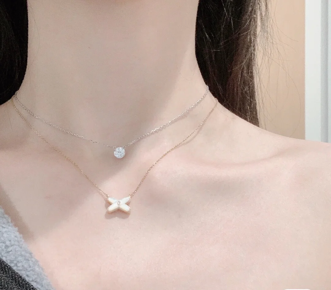 Ожерелье из белой фритиллярии Chaumet