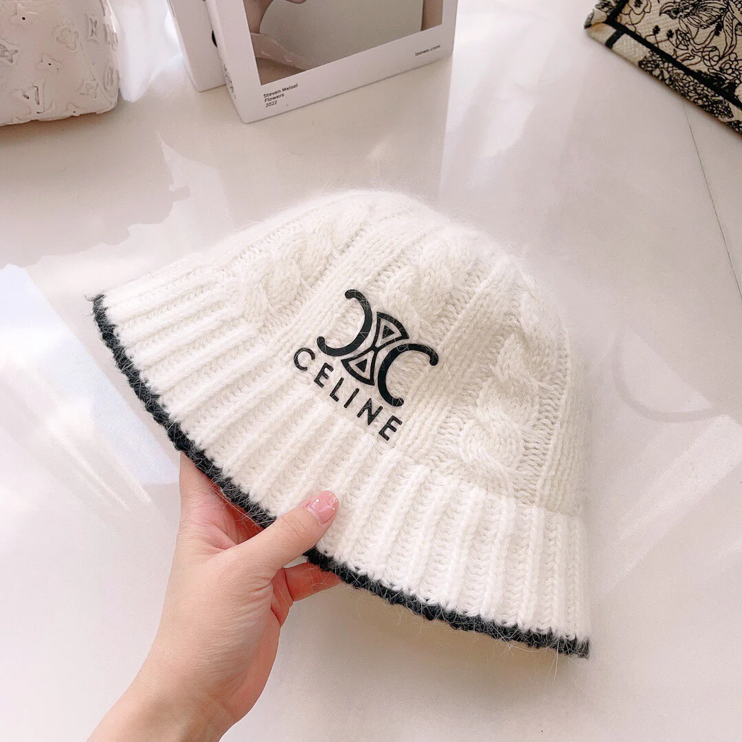 Панама Celine из кроличьего меха