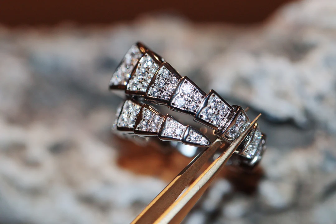 Кольцо Bvlgari 2