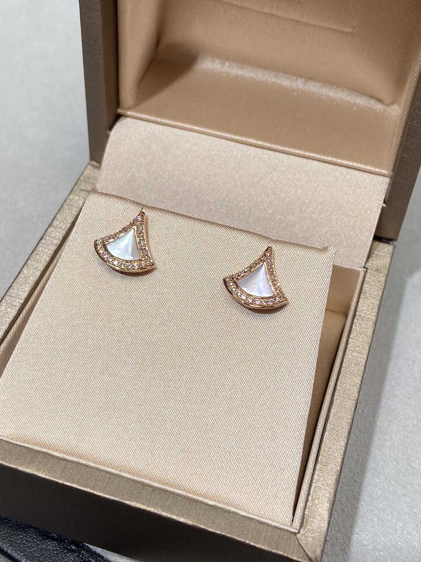 Серьги Bvlgari 002