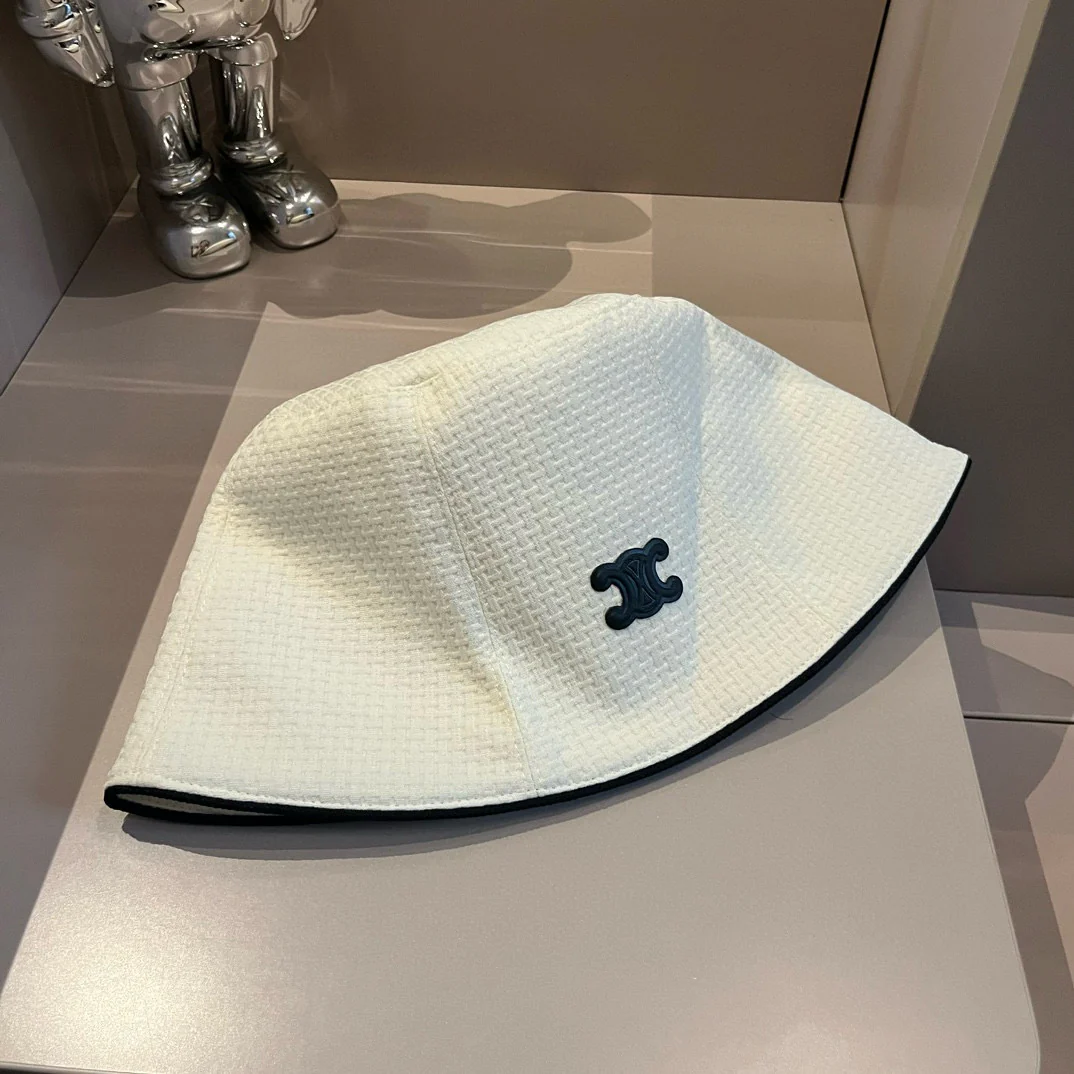 Рыбацкая шляпа Celine весна/лето - обхват головы 57 см - белая