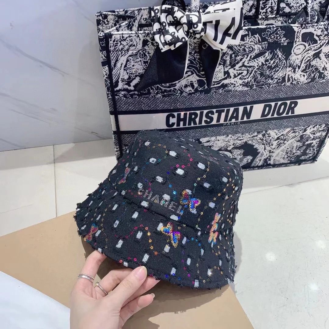 Новинка сезона весна/лето 2023 от Chanel - Рыбацкая шляпа