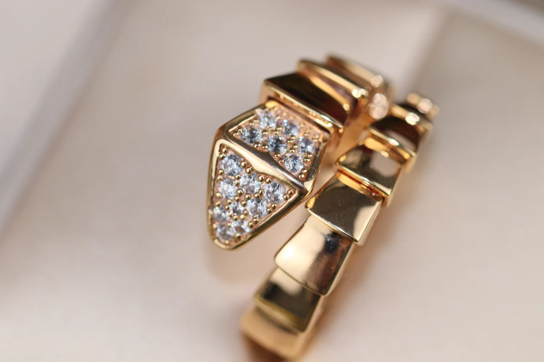 Кольцо Bvlgari - 54