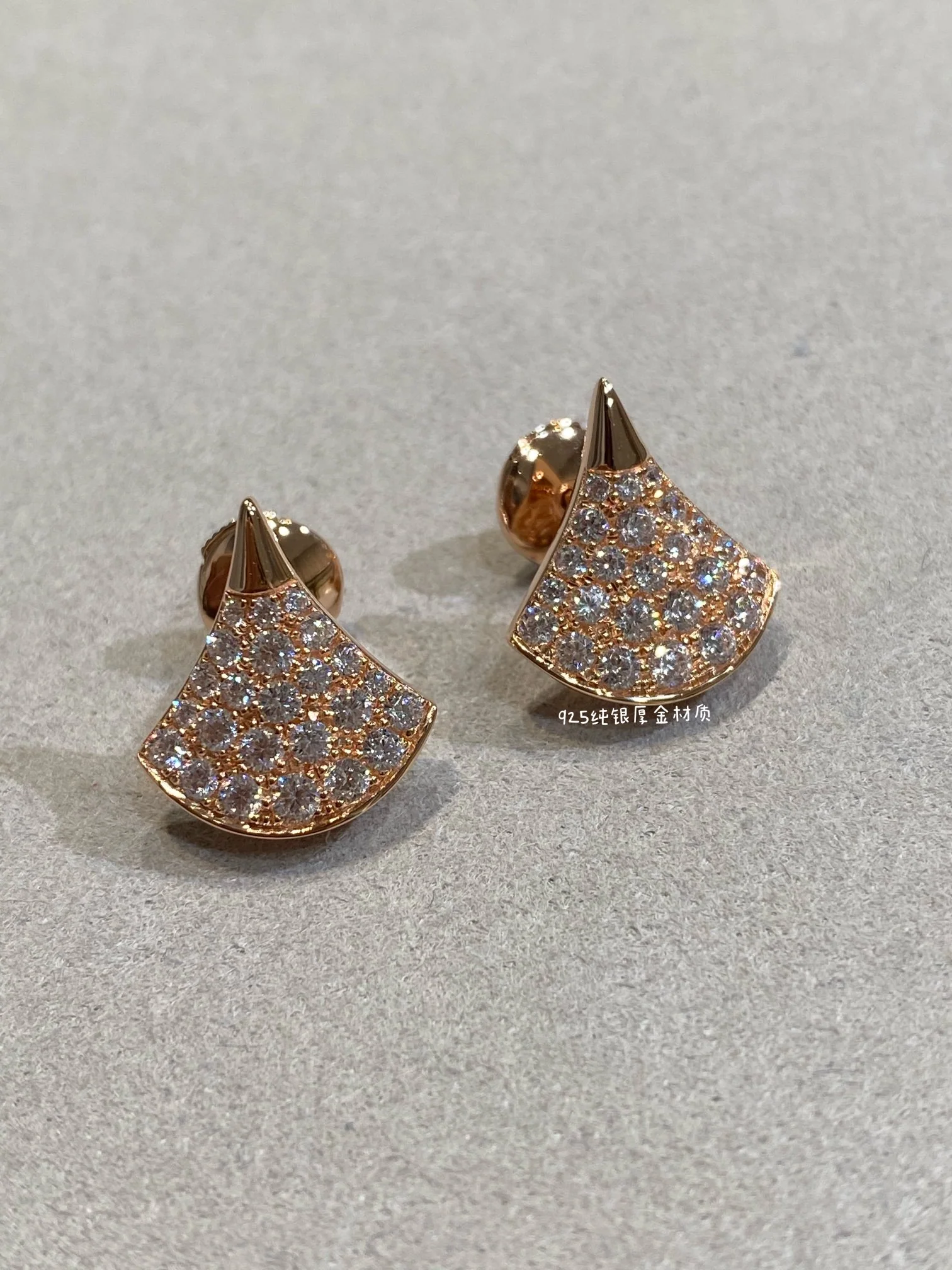 Серьги Bvlgari 035