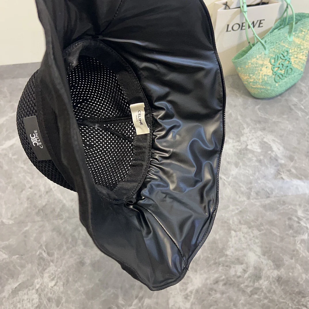 Панама Celine с широкими полями, лоскутное шитье, коллекция весна/лето 2024, черная.