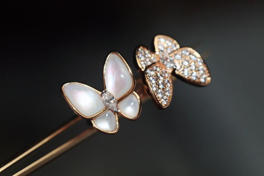 Ван Век - Кольцо 055