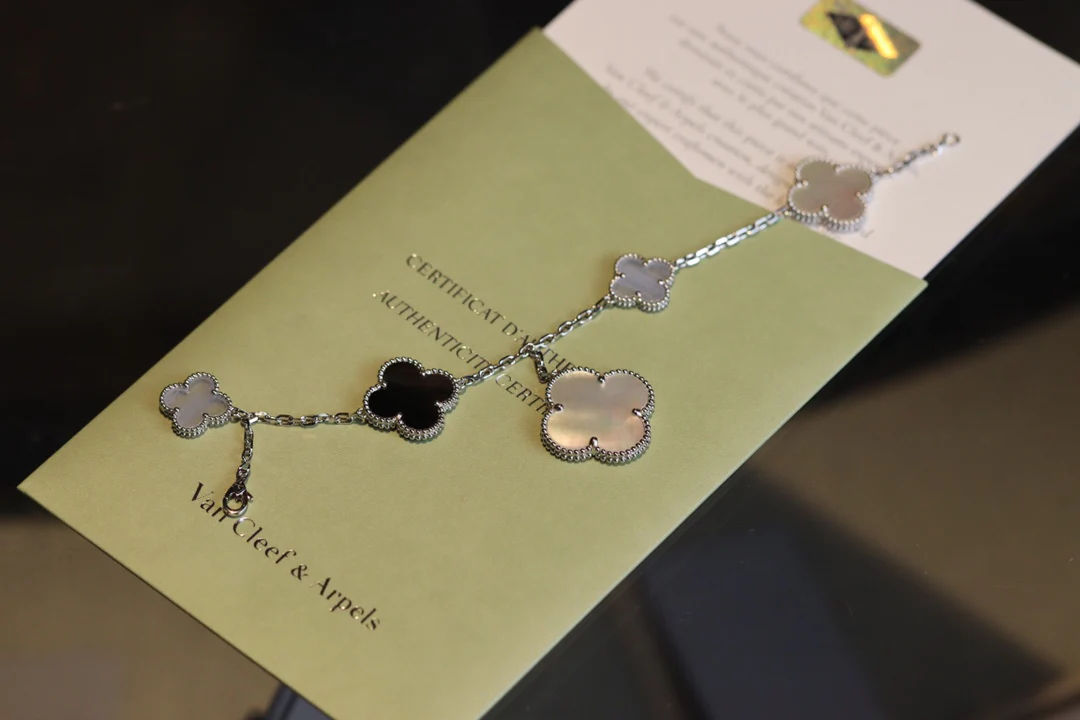 Van Vek - Браслет 073