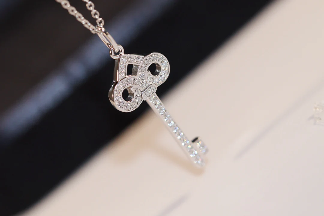 Колье Tiffany 079