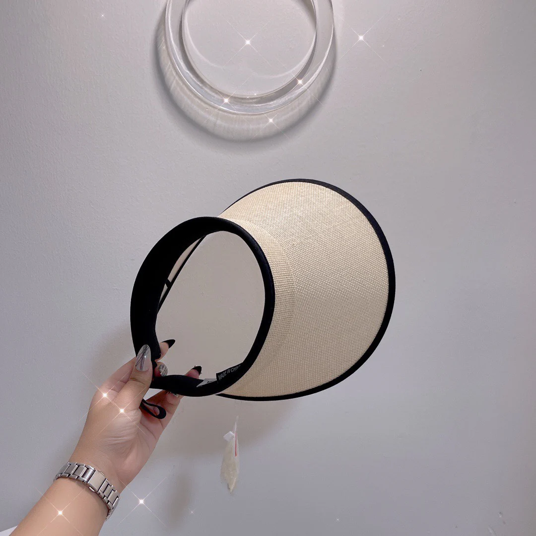 Соломенная шляпа Balenciaga с лоскутным дизайном и открытой крышей