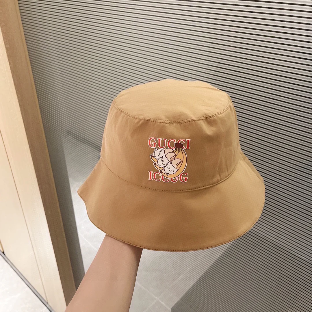 Панама Gucci 2023 года, новая, с простым узором, цвет хаки.