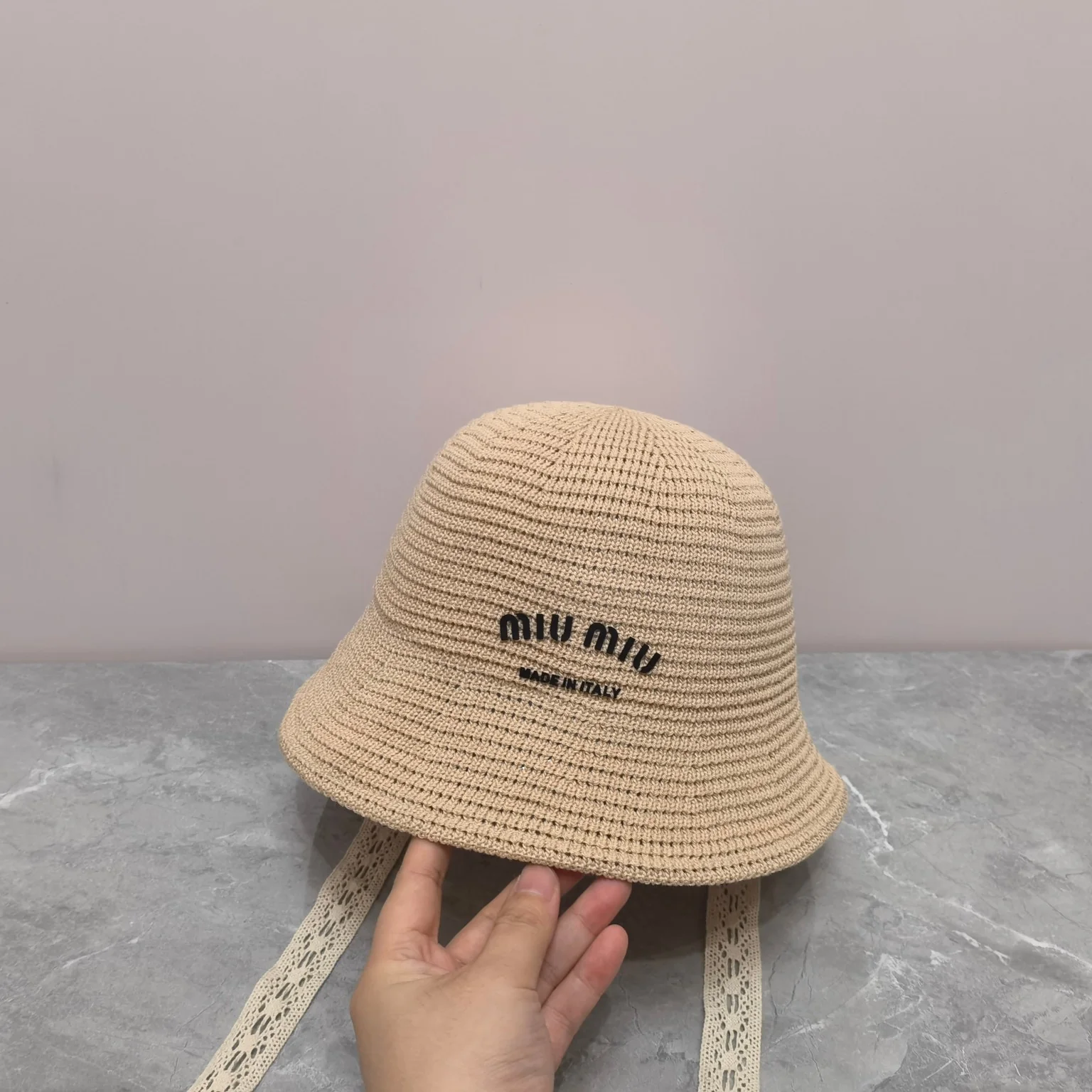 Miu Miu - Новая ажурная рыбацкая шляпа из тесьмы 2024 года