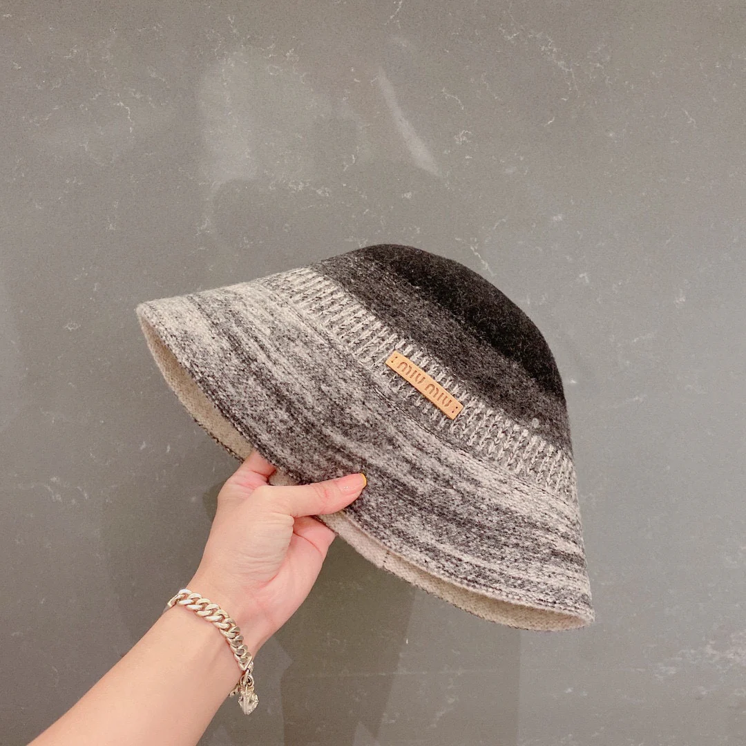 Miu Miu - Шерстяная рыбацкая шляпа с градиентным рисунком - Черная