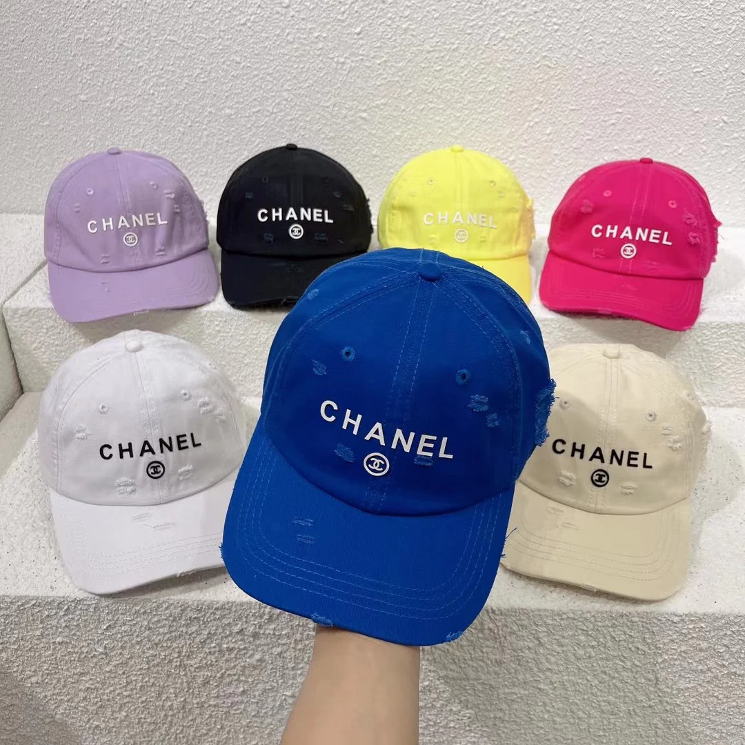 Новинка 2022 года от Chanel - кепка-?утиный клюв? - 1