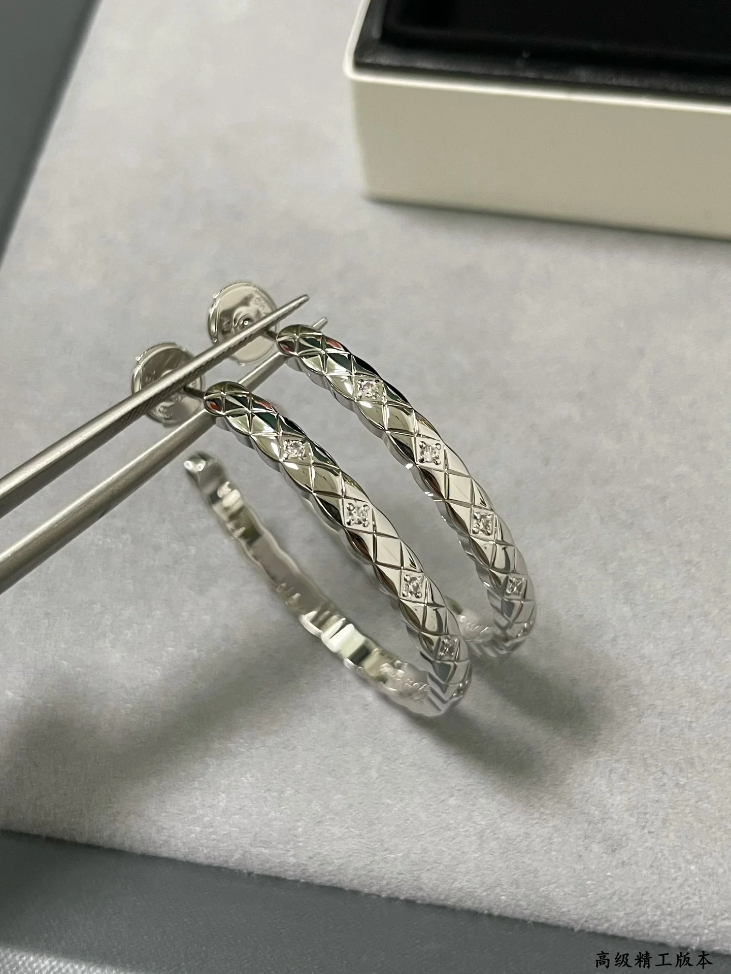 Серьги Chanel 988