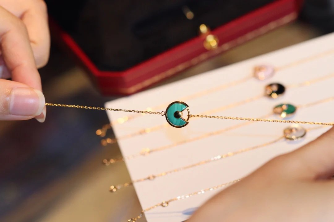 Браслет Cartier-Amulette